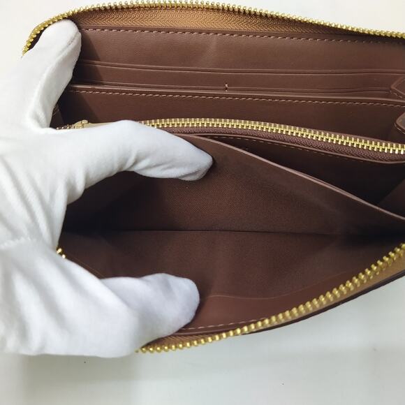 Coach Signature Khaki Saddle Leather Zip Around Credit Card Wallet - NWT $298 - Picture 11 of 16